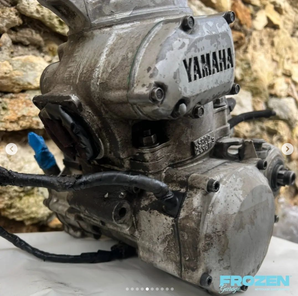 Nettoyage cryogénique moto Yamaha 250 YZ 1997 près de Vincennes dans le Val-de-Marne