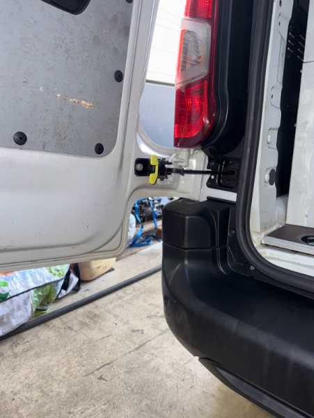 bitume sur portière nettoyage cryogénique après